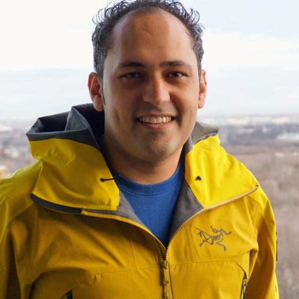 Dr. Farhad Moghimehfar