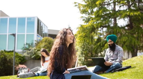 Students in quad at VIU's Nanaimo campus