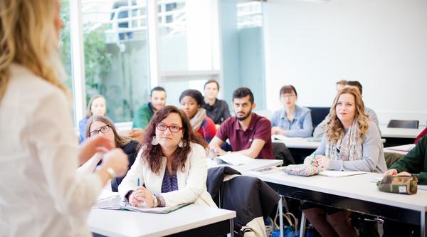 VIU Master of Business Administration Students learning to be leaders in today's increasingly complex, digital world.