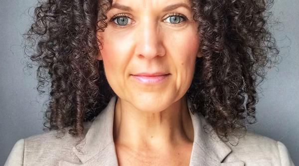 Jackie Oncescu headshot